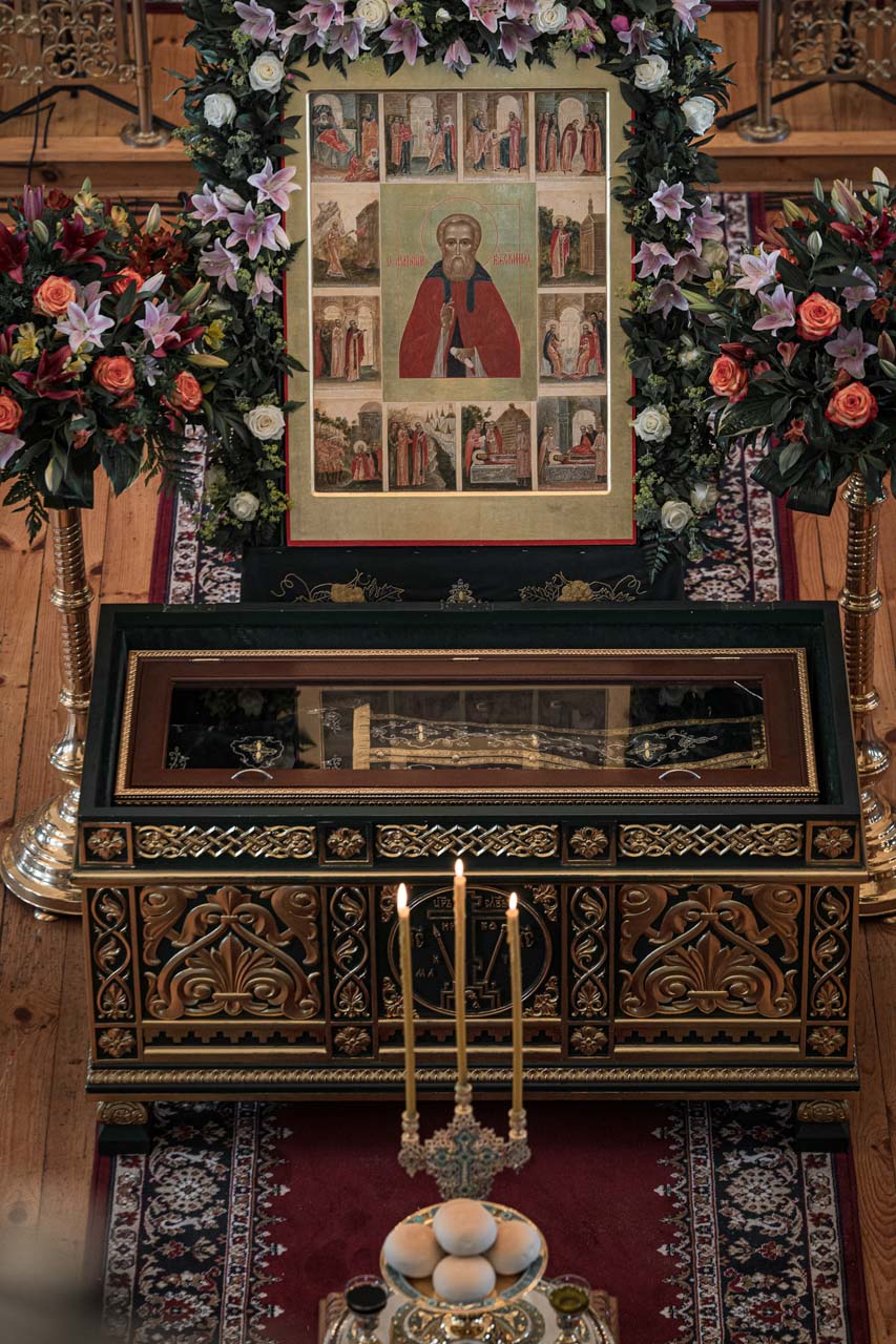 nakanune-prazdnika-prp-makariya-kalyazinskogo-vsenoshchnoe-bdenie-sovershil-sonm-arkhiereev-12.jpg