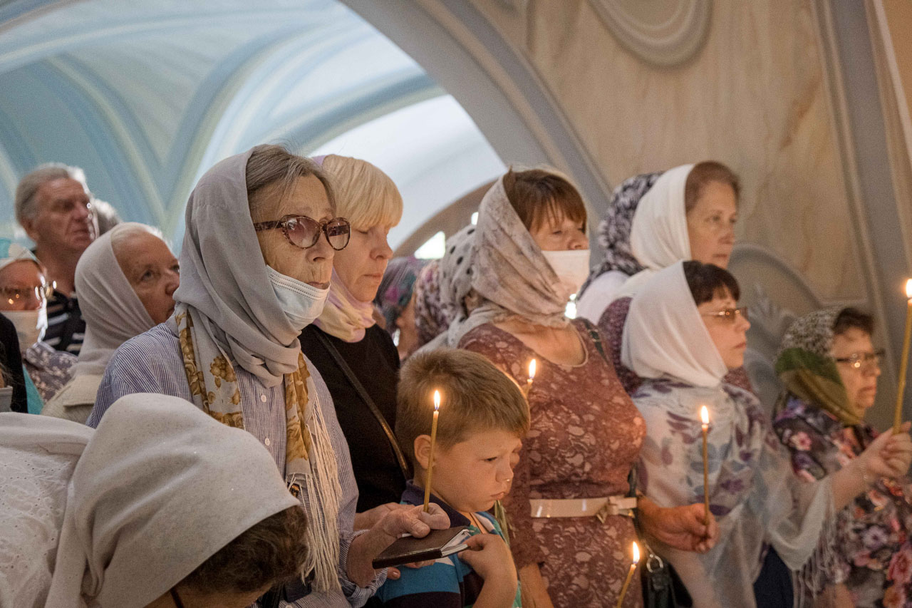 troitskaya-roditelskaya-subbota-v-svyato-uspenskom-staritskom-monastyre-48.jpg
